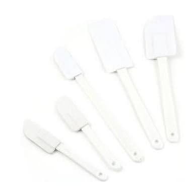 5 Queen Of Cakes Spatulas