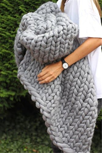 Super Chunky Knit Throw Blanket Grey, Soft Warm Wool Cozy Extreme Hand Knitting Giant Interior Design Home Décor (40 x 60 inches (102x152 cm) – Medium Large Blanket)