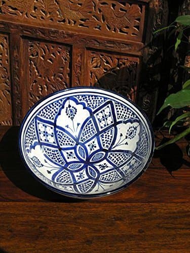Small Moroccan bowl in traditional white and blue pattern