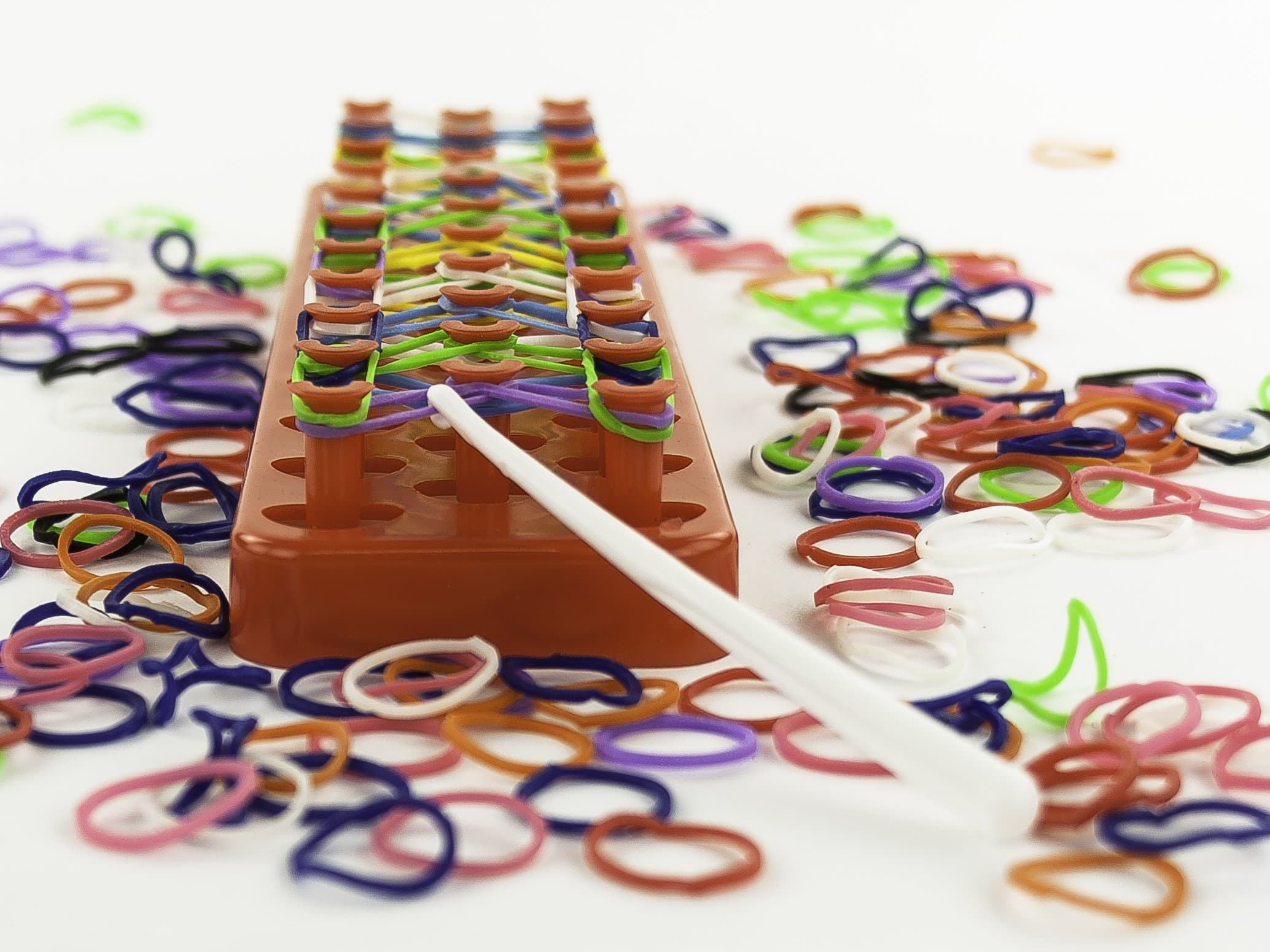 3674 pcs Mega Loom Bands Kit - Complete Loom Rubber Band Bracelets Maker Set Latex-Free