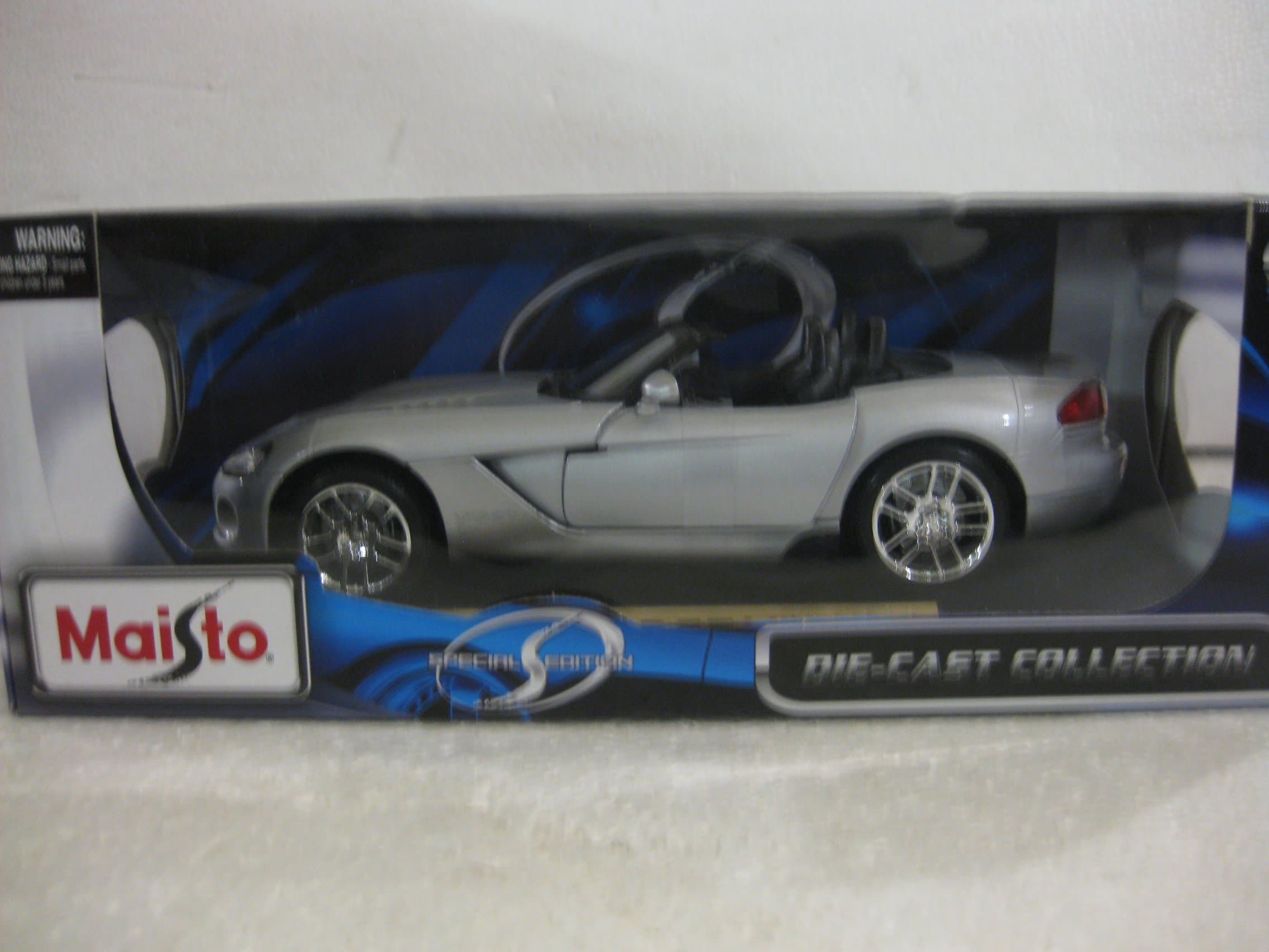 Dodge Viper SRT-10 In Silver Diecast 1:18 Scale By Maisto