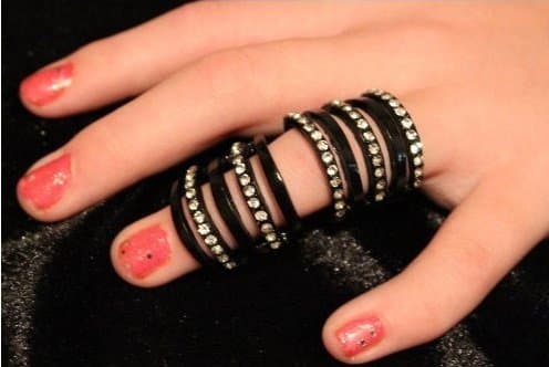 BLACK AND RHINESTONE ARMOR CAGE KNUCKLE RING SIZE 7 SUPER RARE