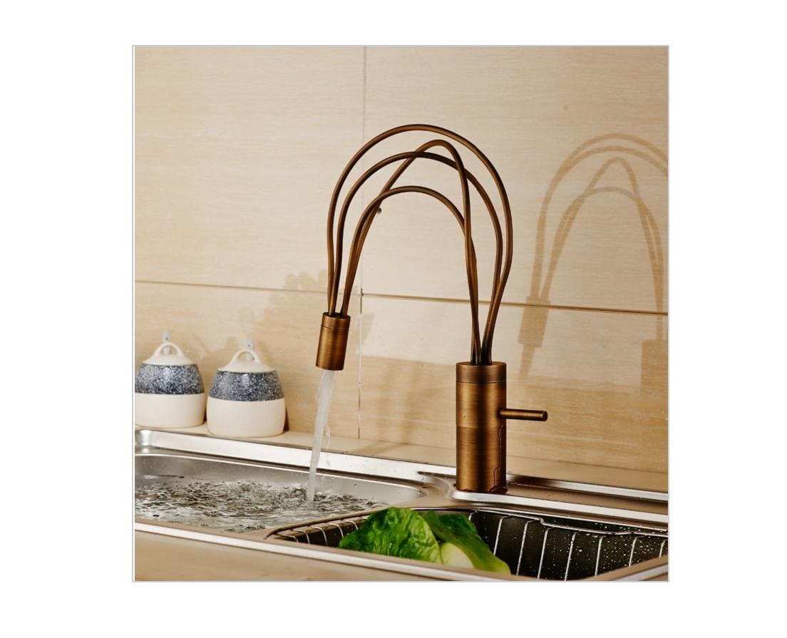 BL- Luxury Newly Single Handle One Hole Kichen Faucet Deck Mount Kitchen Mixer Tap with Hot Cold Water Chrome Finish