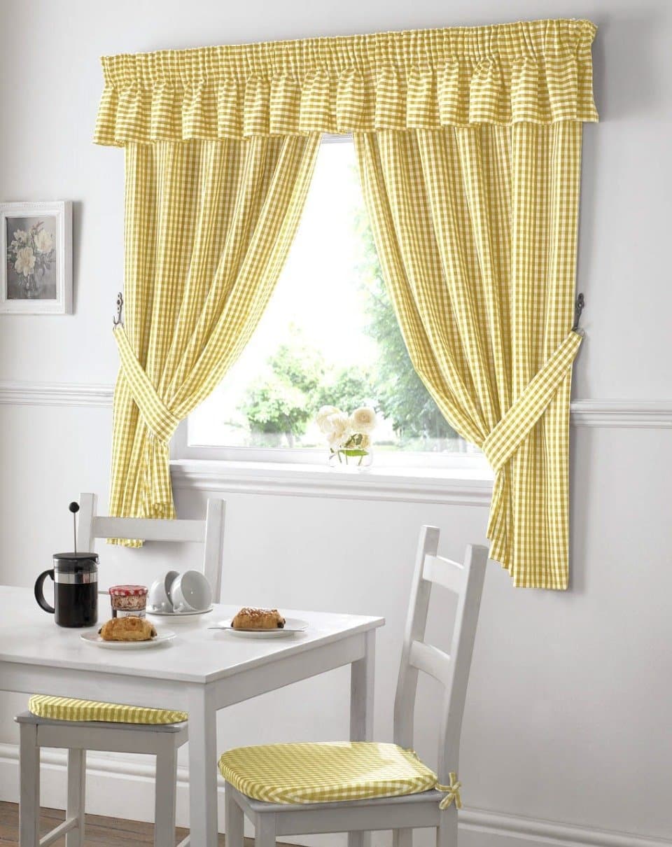 GINGHAM CHECK YELLOW WHITE KITCHEN CURTAINS DRAPES W46 X L42 & VALANCE W132 X L10